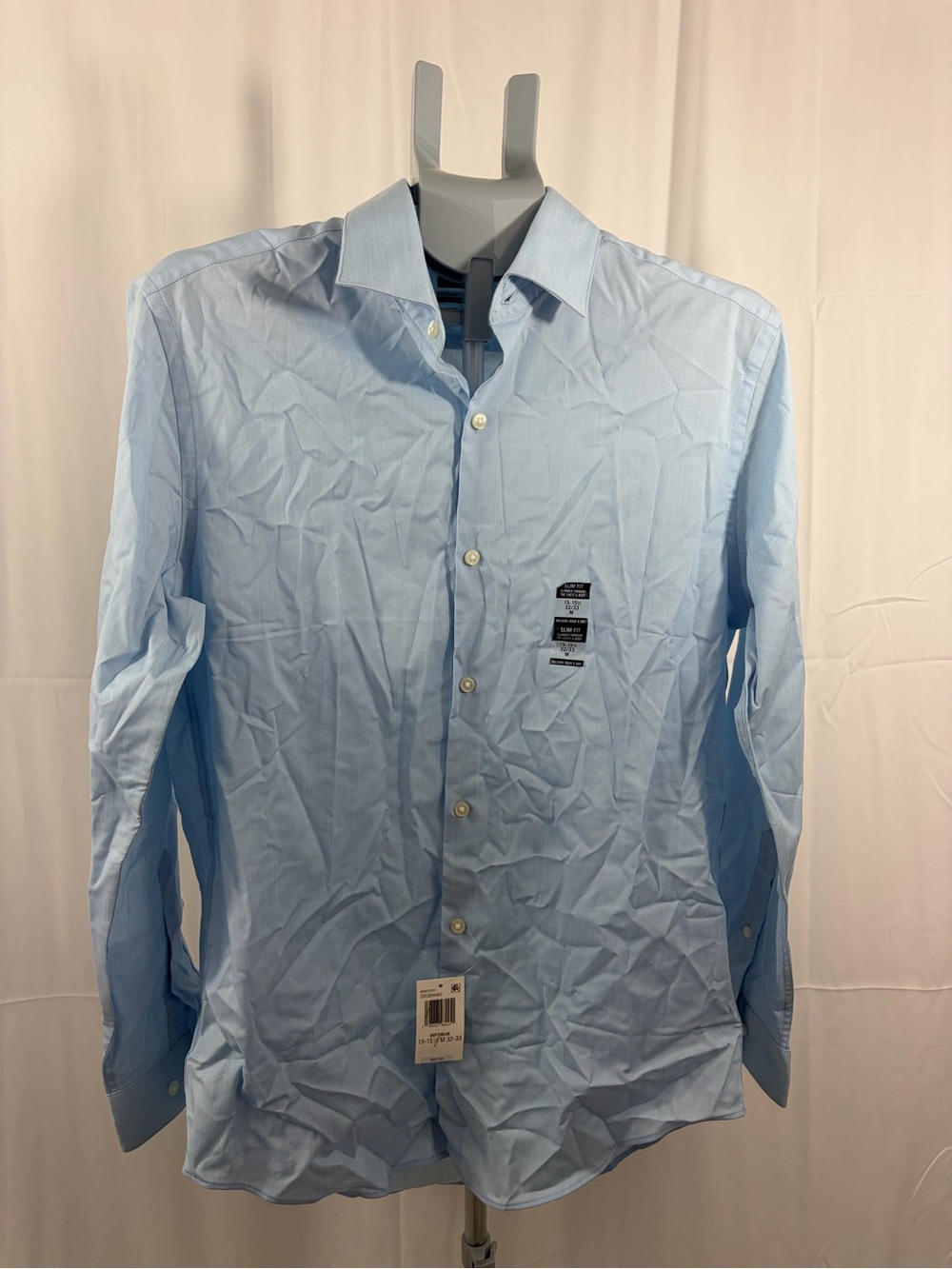 NWT Van Heusen Men’s Size M Light Blue Dress Shirt Slim Fit Classic Button-Down